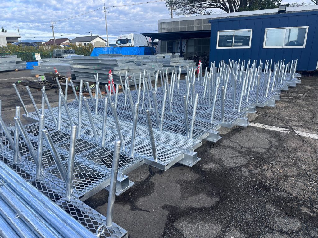 【ネット受台歩廊】